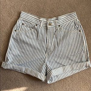 Stripped Shorts